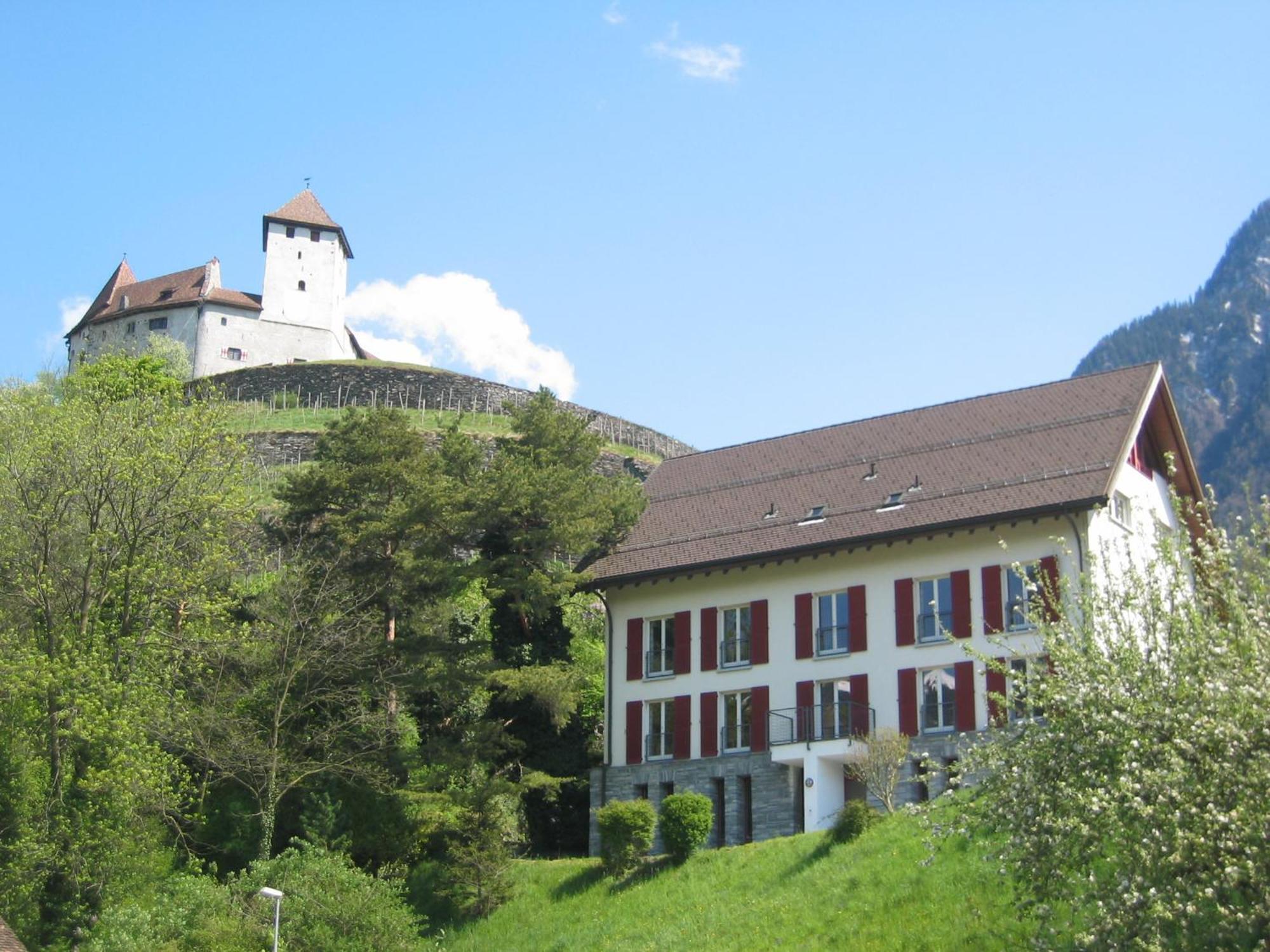 Haus Gutenberg Hotel Balzers ภายนอก รูปภาพ